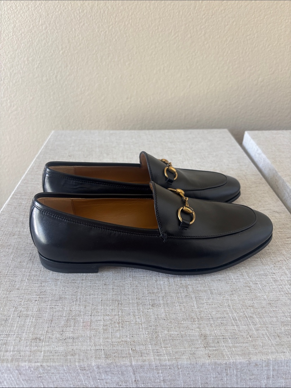 New Gucci Jordan Loafer - Picture 2 of 10